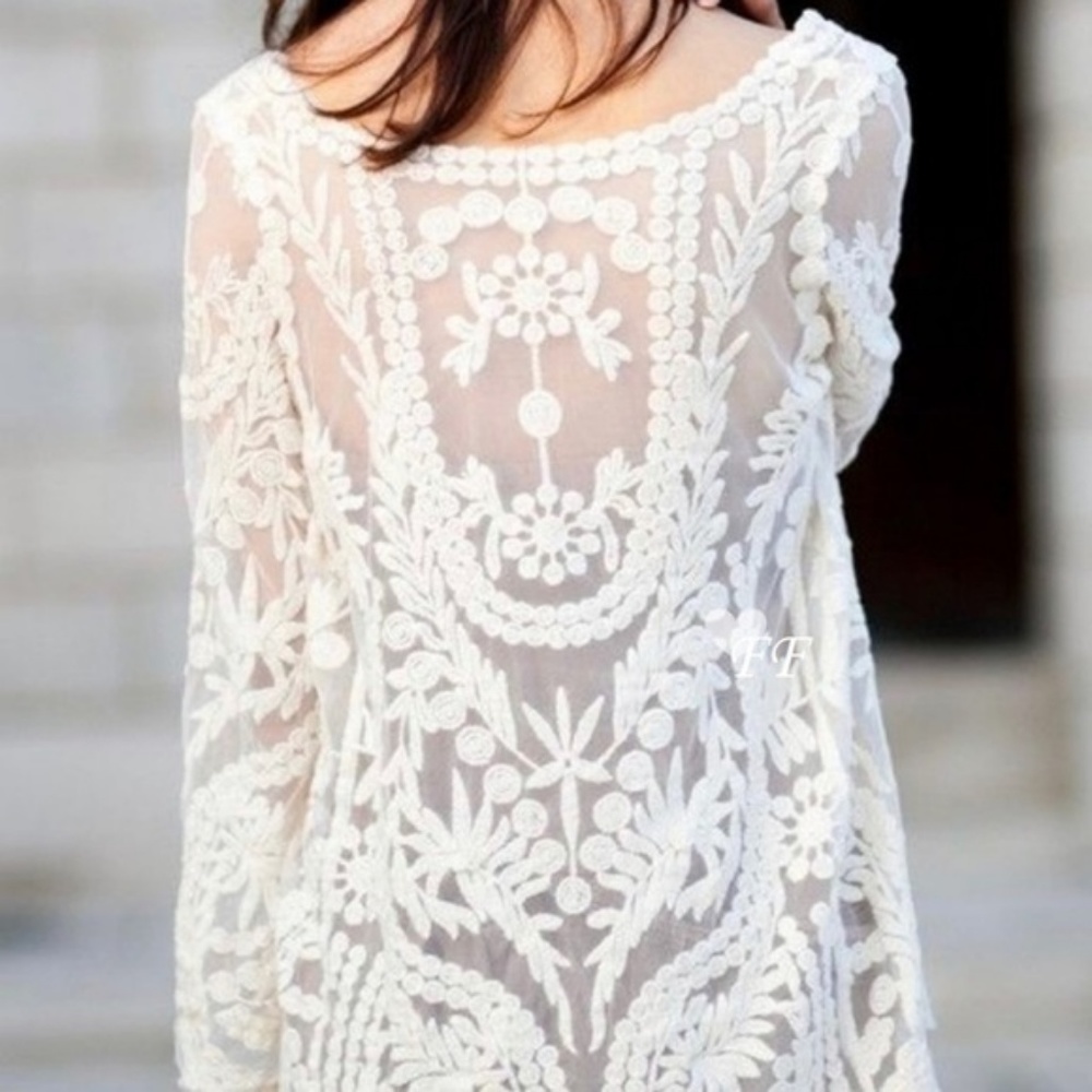 Boutique Bohemian Crochet Lace Long Sleeve Blouse - Picture 6 of 7
